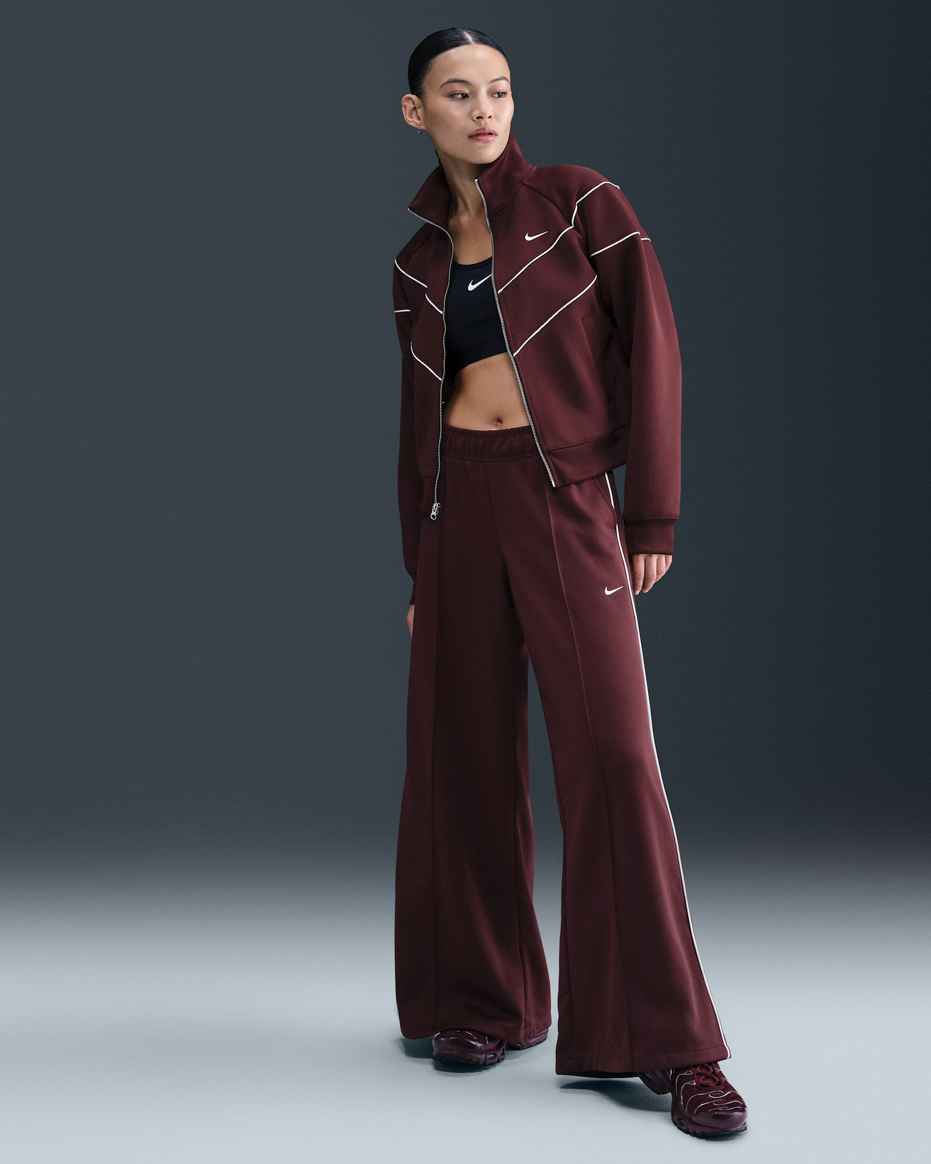 Nike Sportswear Women's Mid-Rise Wide-Leg Track Pants. Nike JP